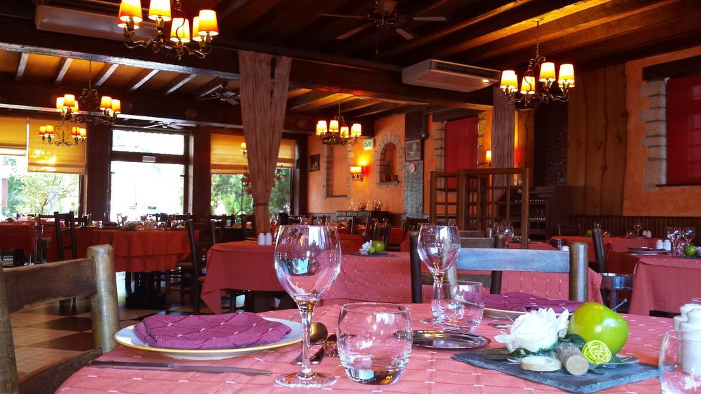 La Tour Hotel Aubazines ภายนอก รูปภาพ