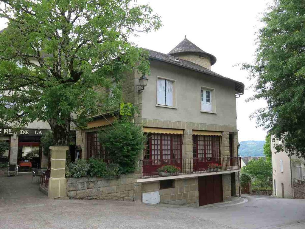 La Tour Hotel Aubazines ภายนอก รูปภาพ