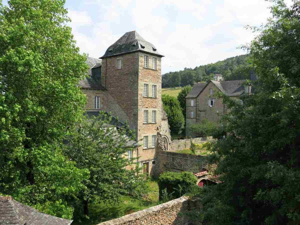 La Tour Hotel Aubazines ภายนอก รูปภาพ